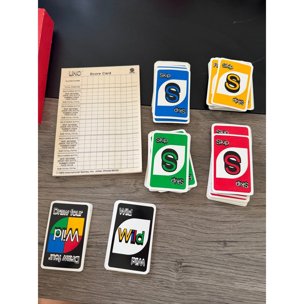 Vintage 1993 Mattel Deluxe UNO Card Game Pink Box Edition 108 Cards Score Pad - Picture 2 of 4